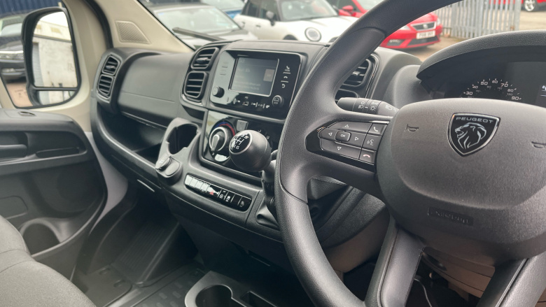 Peugeot Boxer 3500 L3 Diesel 2.2 BlueHDi 140 H2 Van Professional